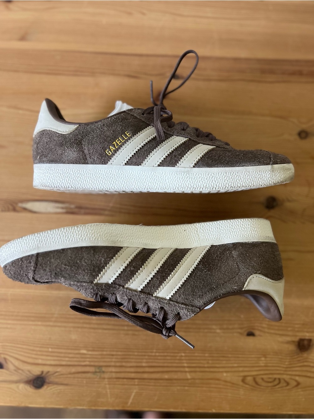 Adidas Gazelle Men's Suede Sneaker - Picture 3 of 9